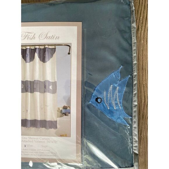 Victoria Classics Silky Fish Design Shower Curtain - Picture 4 of 5